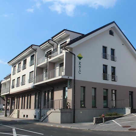 Hotel Oskar Hrib-Loski Potok Екстер'єр фото