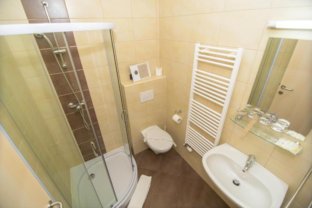 Hotel Oskar Hrib-Loski Potok Екстер'єр фото