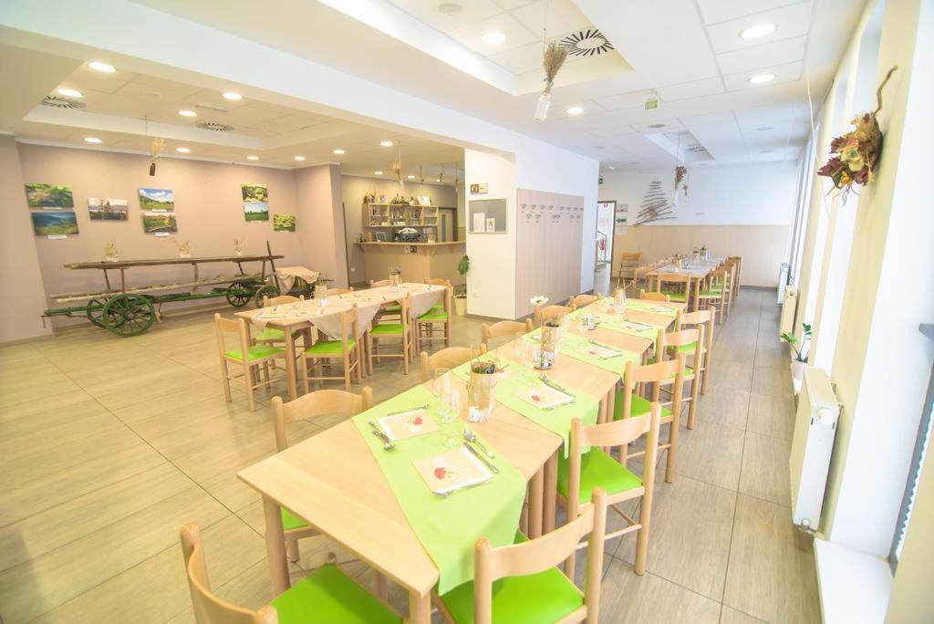 Hotel Oskar Hrib-Loski Potok Екстер'єр фото